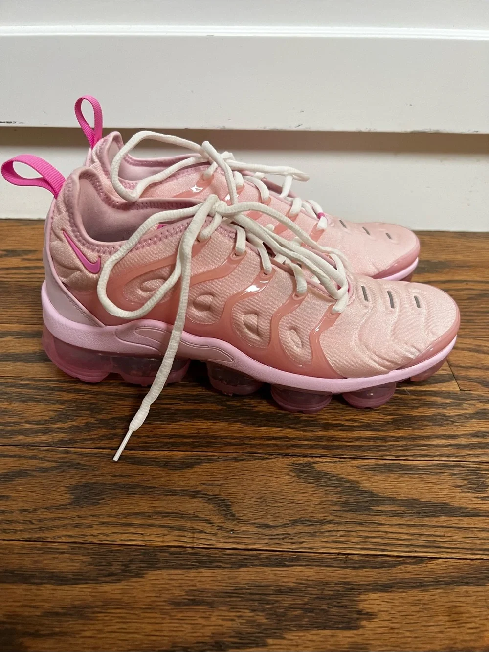 Pristine Nike Pink Gradient VaporMax-Style Sneakers